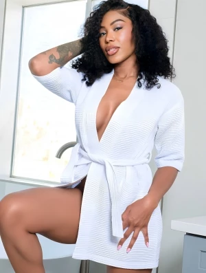 Nadia Jay